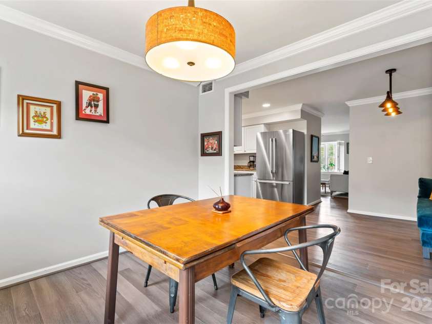 3520 Colony Road, Charlotte, NC 28211.  MLS# CAR4264830, YatesRealty ID 24717. Dining Room