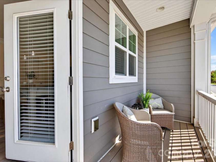 10436 Glenmere Creek Circle, Charlotte, NC 28262.  MLS# CAR4369071, YatesRealty ID 24718. Balcony right off the Dining and Kitchen.