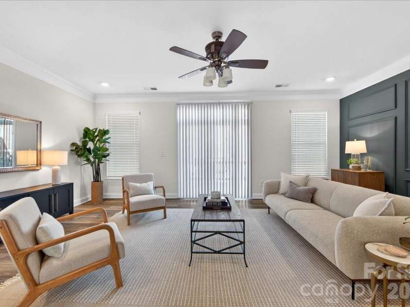 10436 Glenmere Creek Circle, Charlotte, NC 28262.  MLS# CAR4369071, YatesRealty ID 24718. The perfect conversation space!