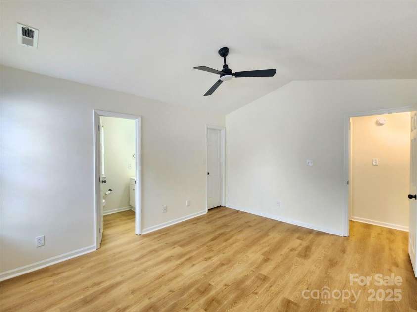 3106 Faircroft Way, Monroe, NC 28110.  MLS# CAR4273527, YatesRealty ID 24719. Primary Suite