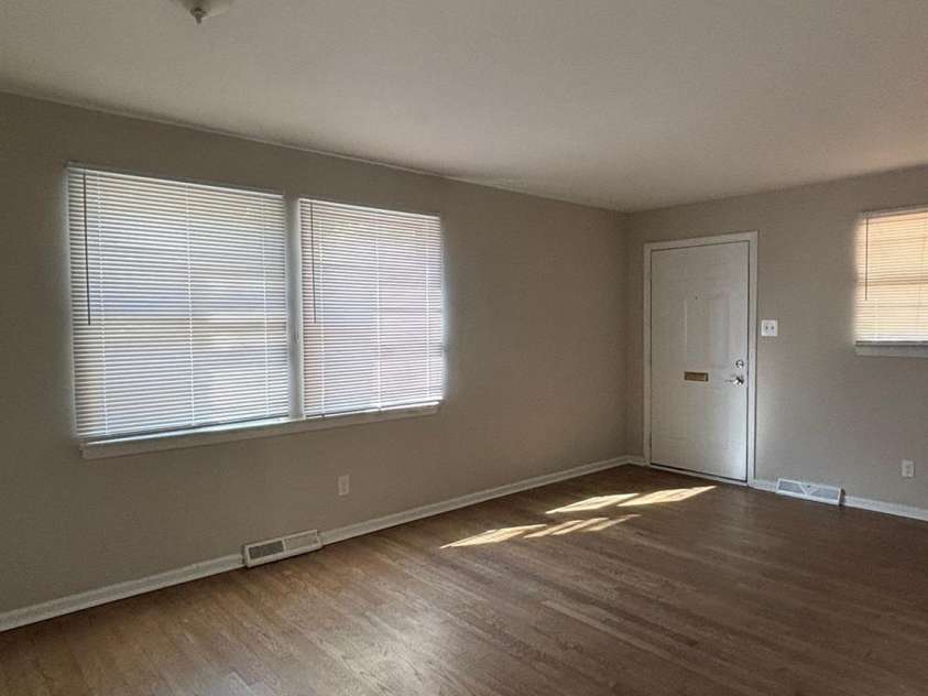 3125 Marlborough Road, Charlotte, NC 28208.  MLS# CAR4309068, YatesRealty ID 2472. 