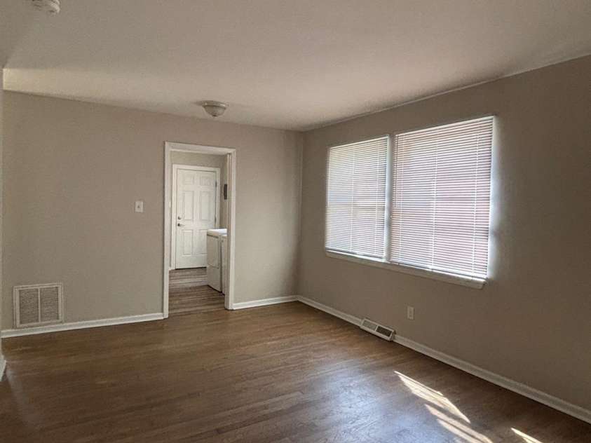 3125 Marlborough Road, Charlotte, NC 28208.  MLS# CAR4309068, YatesRealty ID 2472. 