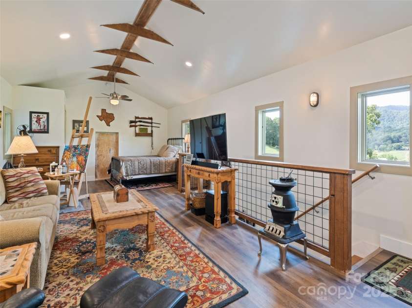 164 Flowing Hills Drive, Clyde, NC 28721.  MLS# CAR4277265, YatesRealty ID 24720. 