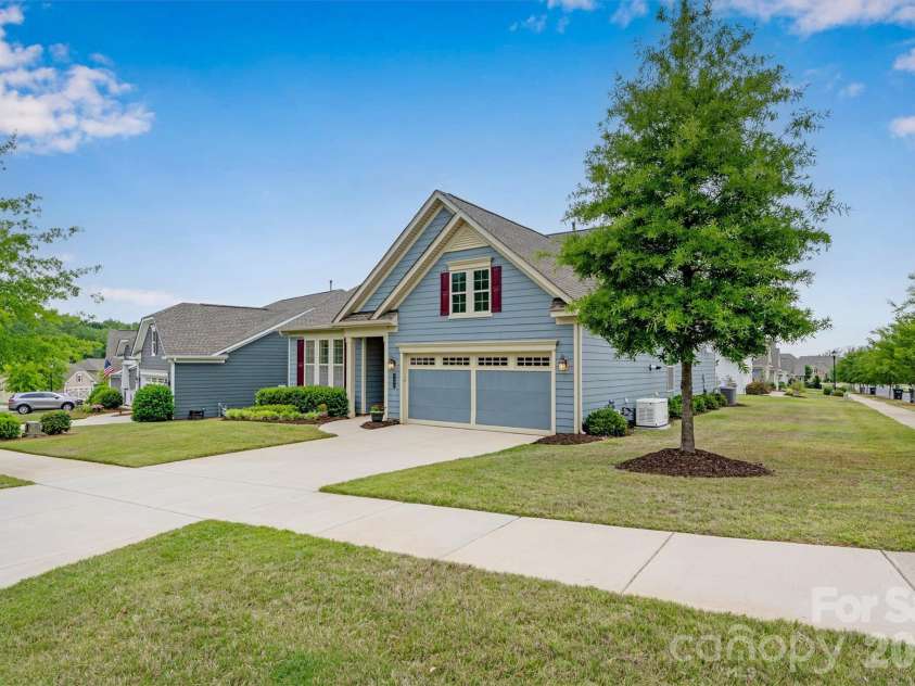 8306 Festival Way, Charlotte, NC 28215.  MLS# CAR4379214, YatesRealty ID 24720. 