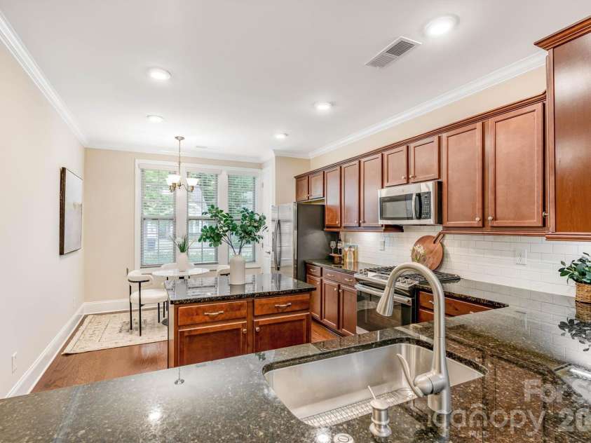 8306 Festival Way, Charlotte, NC 28215.  MLS# CAR4379214, YatesRealty ID 24720. 