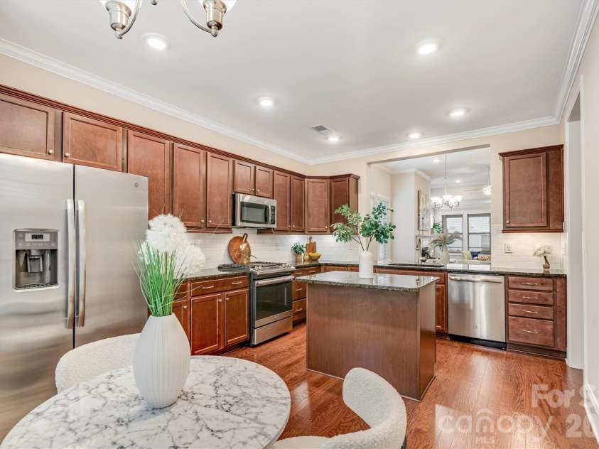 8306 Festival Way, Charlotte, NC 28215.  MLS# CAR4379214, YatesRealty ID 24720. 
