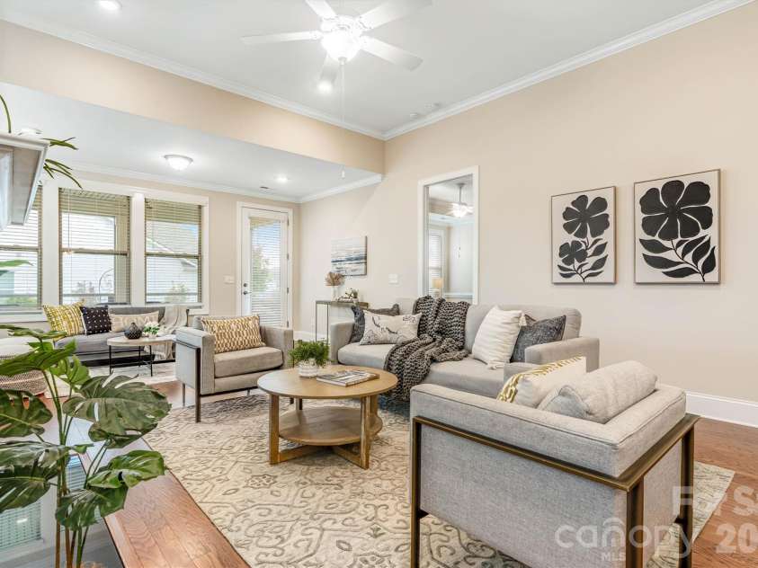 8306 Festival Way, Charlotte, NC 28215.  MLS# CAR4379214, YatesRealty ID 24720. 