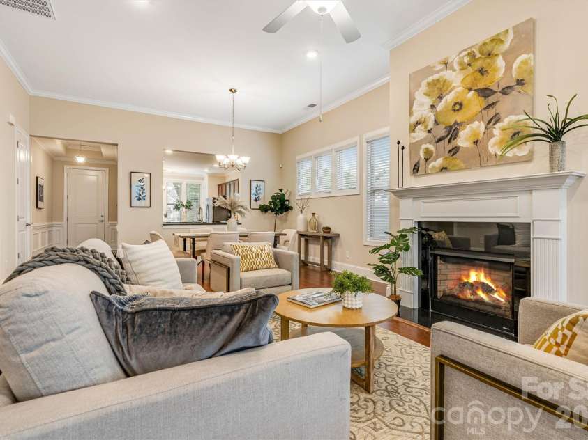 8306 Festival Way, Charlotte, NC 28215.  MLS# CAR4379214, YatesRealty ID 24720. 