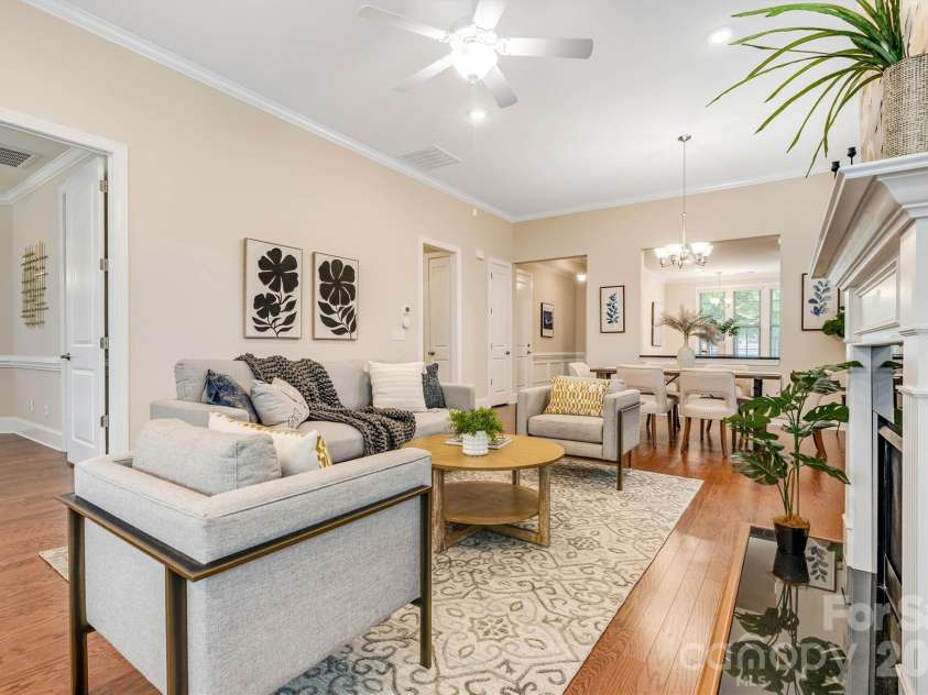 8306 Festival Way, Charlotte, NC 28215.  MLS# CAR4379214, YatesRealty ID 24720. 