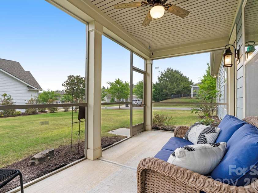 8306 Festival Way, Charlotte, NC 28215.  MLS# CAR4379214, YatesRealty ID 24720. 