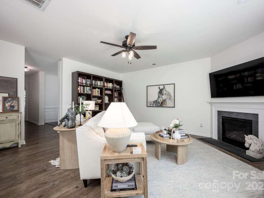 116 Kingsway Drive, Mooresville, NC 28115.  MLS# CAR4274350, YatesRealty ID 24721. 