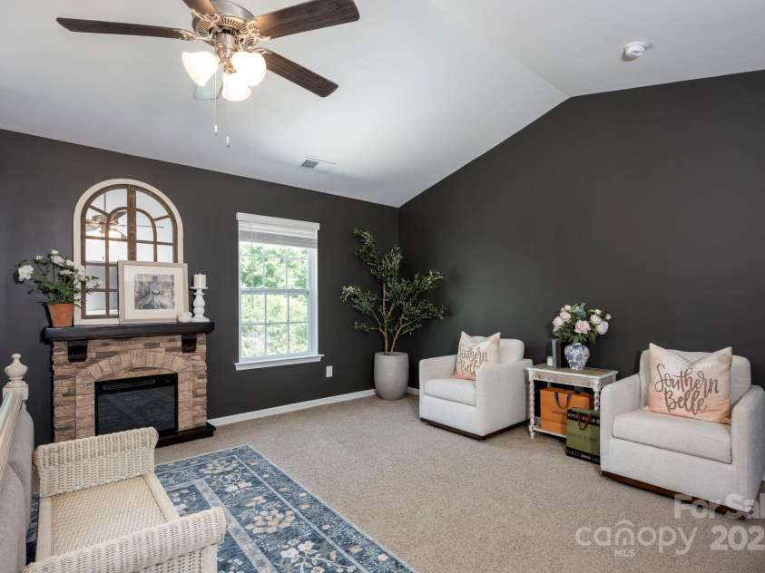116 Kingsway Drive, Mooresville, NC 28115.  MLS# CAR4274350, YatesRealty ID 24721. 
