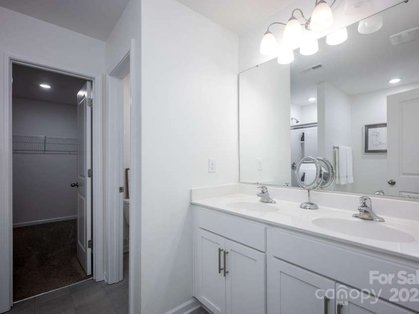 116 Kingsway Drive, Mooresville, NC 28115.  MLS# CAR4274350, YatesRealty ID 24721. 