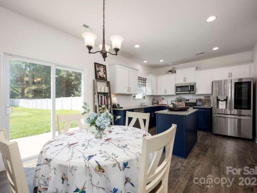 116 Kingsway Drive, Mooresville, NC 28115.  MLS# CAR4314765, YatesRealty ID 24721. 