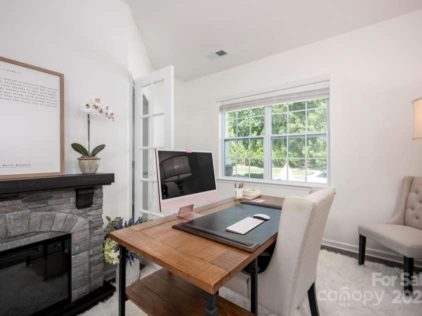 116 Kingsway Drive, Mooresville, NC 28115.  MLS# CAR4314765, YatesRealty ID 24721. 