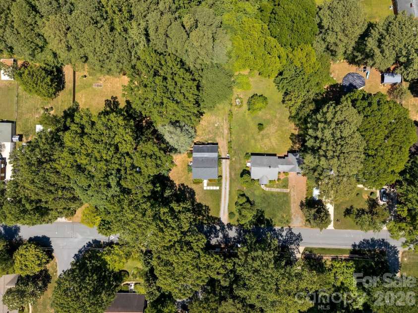 5235 Auburndale Road, Charlotte, NC 28205.  MLS# CAR4381589, YatesRealty ID 24721. 