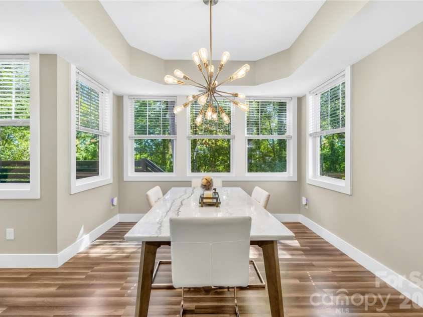 2101 Highland View Lane, Charlotte, NC 28214.  MLS# CAR4385026, YatesRealty ID 24722. 