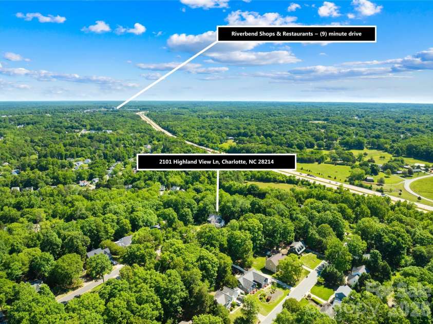 2101 Highland View Lane, Charlotte, NC 28214.  MLS# CAR4385026, YatesRealty ID 24722. 