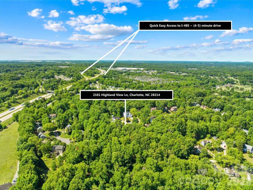 2101 Highland View Lane, Charlotte, NC 28214.  MLS# CAR4385026, YatesRealty ID 24722. 