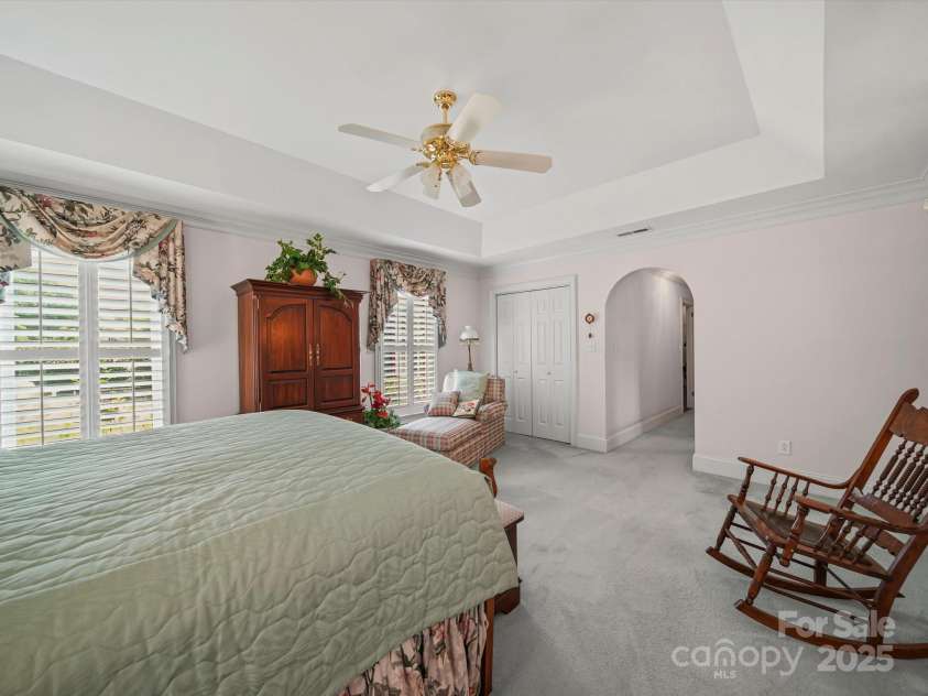 3008 Imperial Drive, Gastonia, NC 28054.  MLS# CAR4278467, YatesRealty ID 24722. 