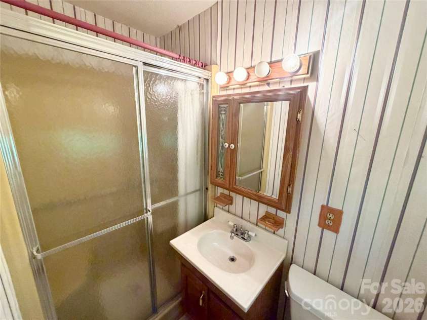 232 Chase Drive, Forest City, NC 28043.  MLS# CAR4375456, YatesRealty ID 24723. 