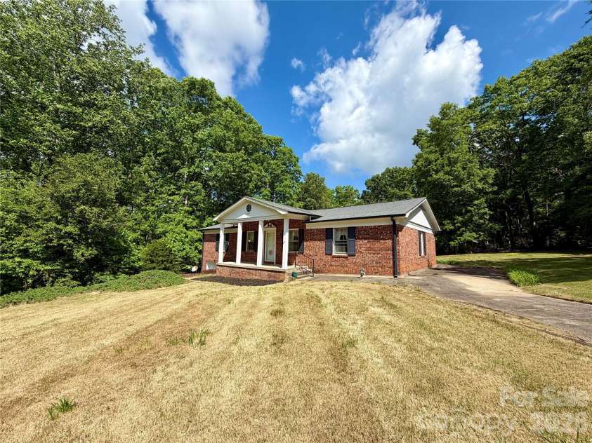 232 Chase Drive, Forest City, NC 28043.  MLS# CAR4375456, YatesRealty ID 24723. 