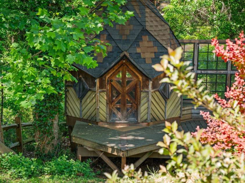 33 Wilmington Street, Asheville, NC 28806.  MLS# CAR4379800, YatesRealty ID 24724. 