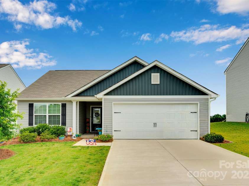 410 Apex Circle, Shelby, NC 28152.  MLS# CAR4269805, YatesRealty ID 24724. 