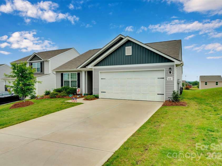 410 Apex Circle, Shelby, NC 28152.  MLS# CAR4269805, YatesRealty ID 24724. 