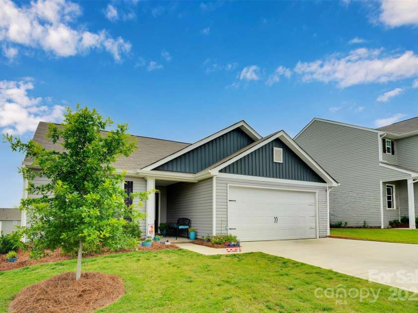 410 Apex Circle, Shelby, NC 28152.  MLS# CAR4269805, YatesRealty ID 24724. 