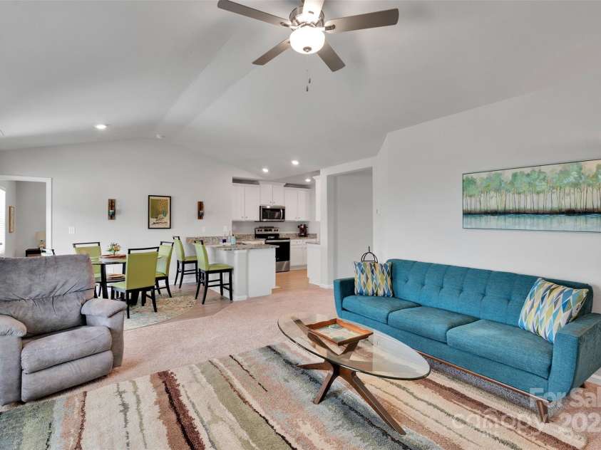 410 Apex Circle, Shelby, NC 28152.  MLS# CAR4269805, YatesRealty ID 24724. 