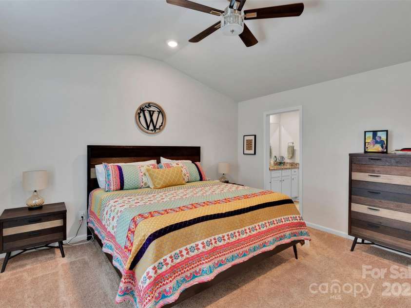 410 Apex Circle, Shelby, NC 28152.  MLS# CAR4269805, YatesRealty ID 24724. 