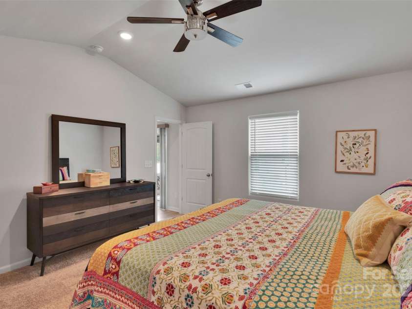 410 Apex Circle, Shelby, NC 28152.  MLS# CAR4269805, YatesRealty ID 24724. 