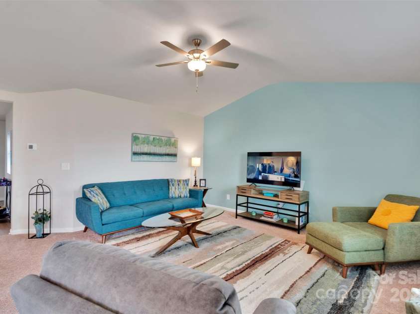 410 Apex Circle, Shelby, NC 28152.  MLS# CAR4269805, YatesRealty ID 24724. 