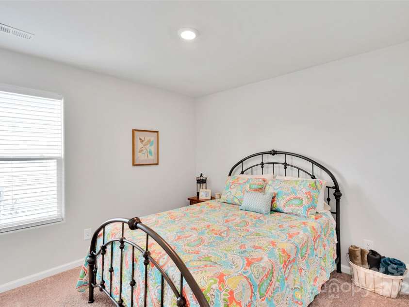 410 Apex Circle, Shelby, NC 28152.  MLS# CAR4269805, YatesRealty ID 24724. 