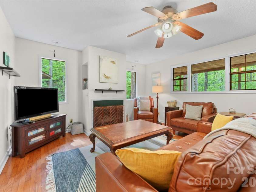 280 Timberside Drive, Mars Hill, NC 28754.  MLS# CAR4375778, YatesRealty ID 24725. 