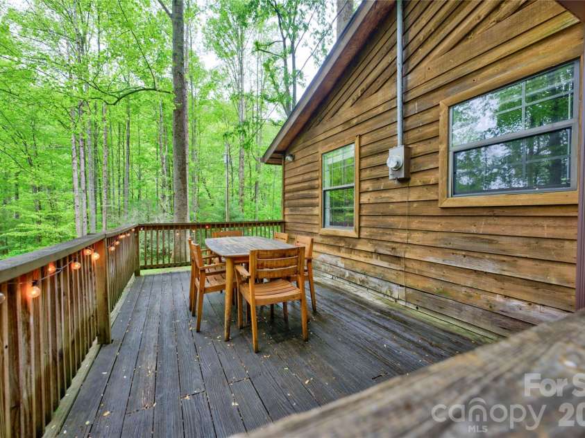 280 Timberside Drive, Mars Hill, NC 28754.  MLS# CAR4375778, YatesRealty ID 24725. 
