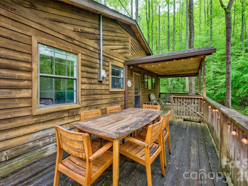 280 Timberside Drive, Mars Hill, NC 28754.  MLS# CAR4375778, YatesRealty ID 24725. 