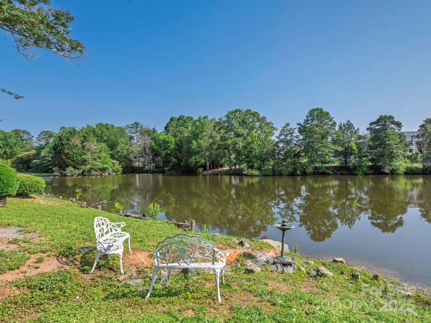 8208 Cedar Glen Drive, Charlotte, NC 28212.  MLS# CAR4265239, YatesRealty ID 24725. Community Pond