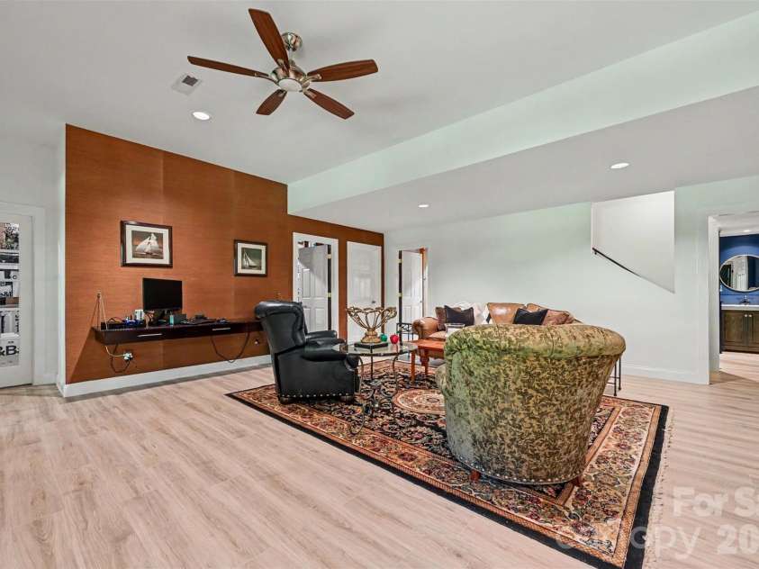 10808 Lederer Avenue, Charlotte, NC 28277.  MLS# CAR4375629, YatesRealty ID 24726. 