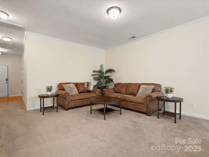 2137 Midnight Blue Lane, Fort Mill, SC 29708.  MLS# CAR4251116, YatesRealty ID 24727. 