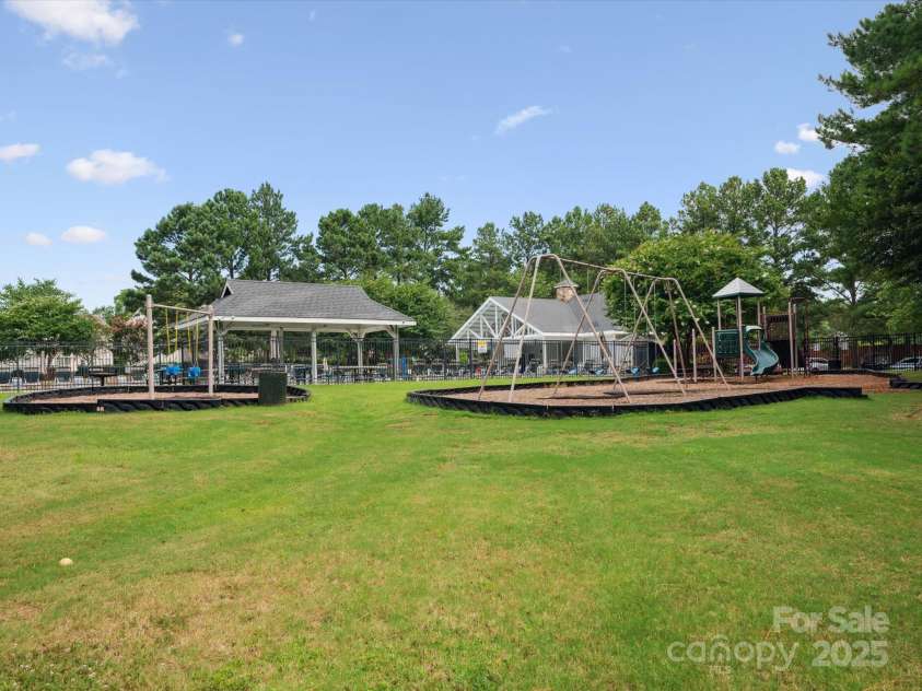 2137 Midnight Blue Lane, Fort Mill, SC 29708.  MLS# CAR4251116, YatesRealty ID 24727. 