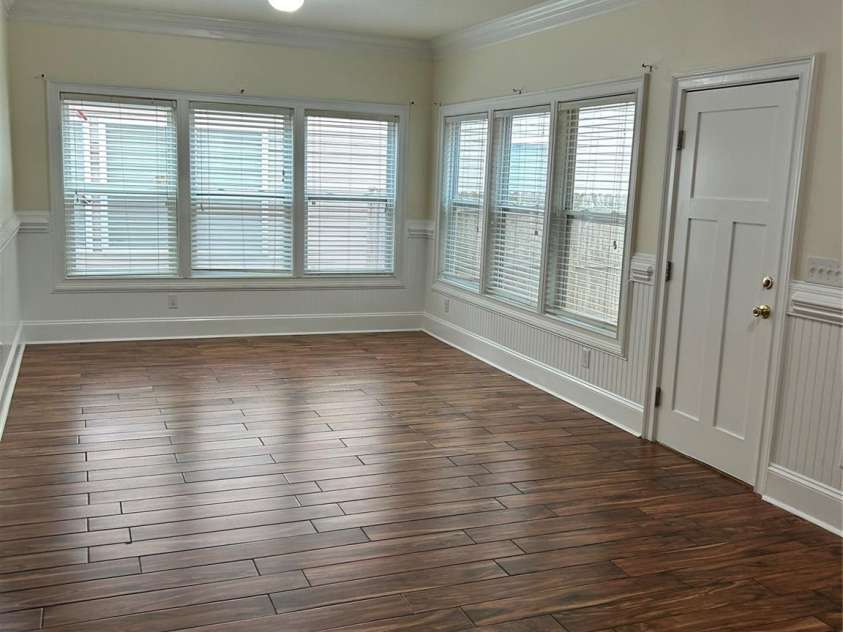 7531 Monarch Birch Lane, Charlotte, NC 28215.  MLS# CAR4384427, YatesRealty ID 24727. 