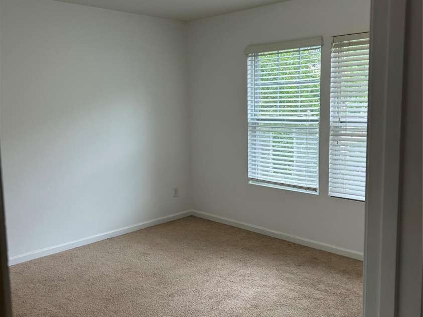 7531 Monarch Birch Lane, Charlotte, NC 28215.  MLS# CAR4384427, YatesRealty ID 24727. 