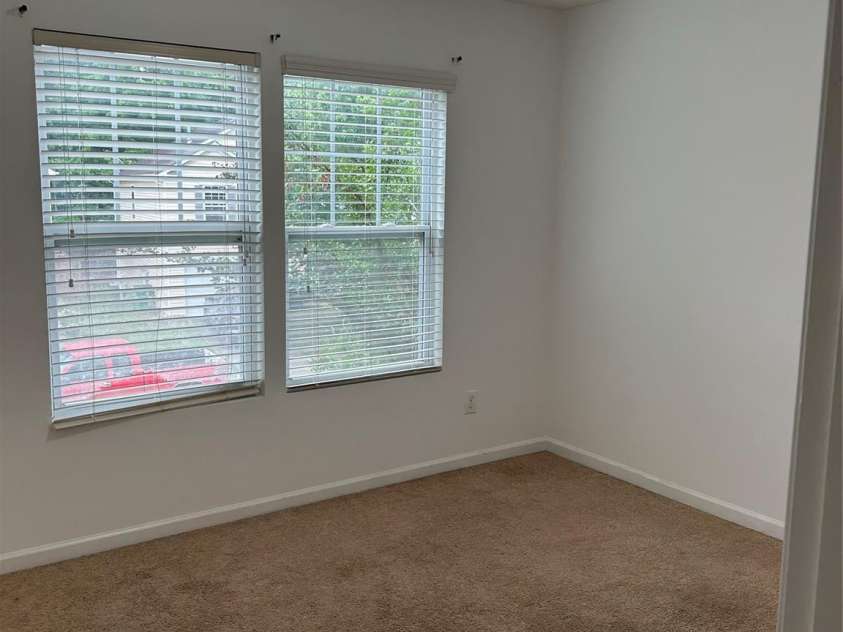 7531 Monarch Birch Lane, Charlotte, NC 28215.  MLS# CAR4384427, YatesRealty ID 24727. 
