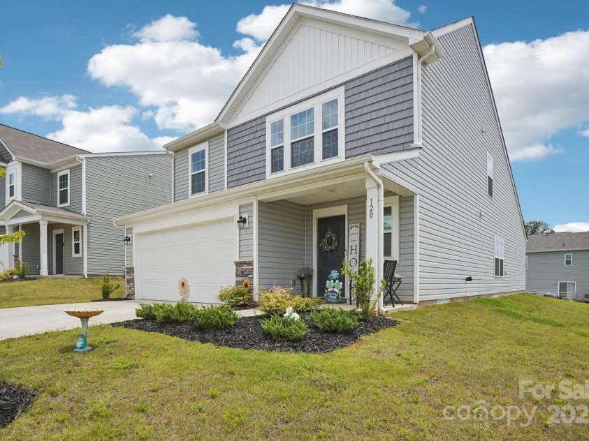 120 Parson Lane, Statesville, NC 28625.  MLS# CAR4272101, YatesRealty ID 24728. 