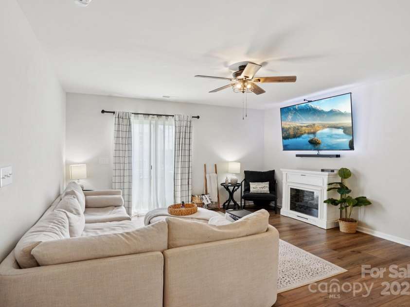 120 Parson Lane, Statesville, NC 28625.  MLS# CAR4272101, YatesRealty ID 24728. 