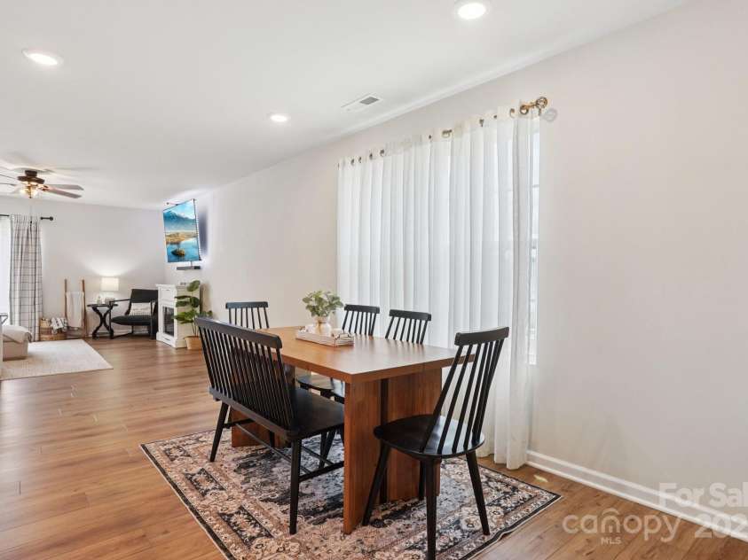 120 Parson Lane, Statesville, NC 28625.  MLS# CAR4272101, YatesRealty ID 24728. 