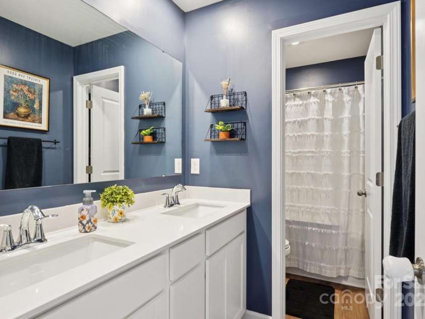 120 Parson Lane, Statesville, NC 28625.  MLS# CAR4272101, YatesRealty ID 24728. 