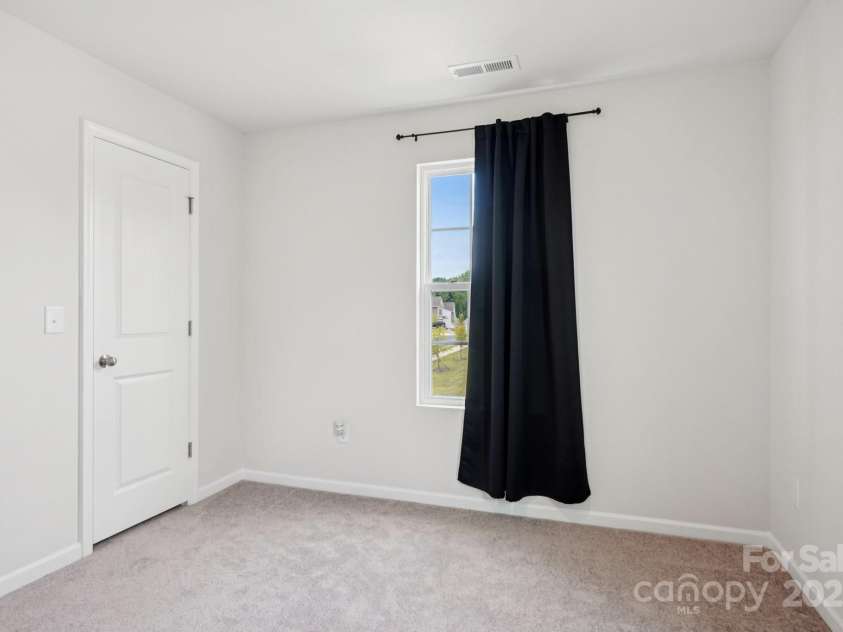 120 Parson Lane, Statesville, NC 28625.  MLS# CAR4272101, YatesRealty ID 24728. 